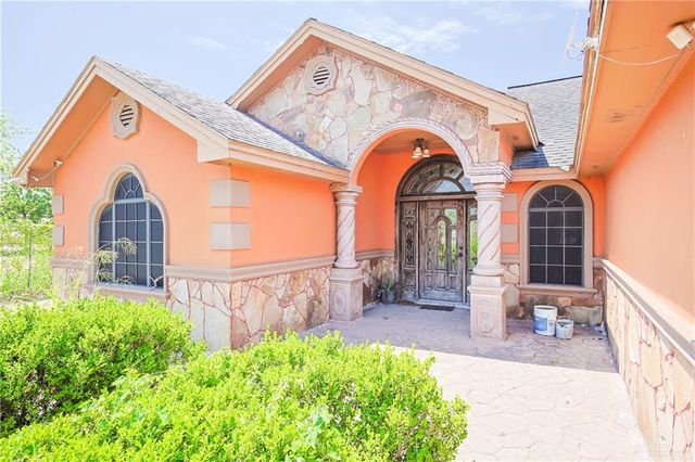 1722 Blue Bird Avenue, Penitas, TX 78576