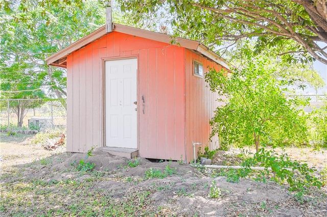 1722 Blue Bird Avenue, Penitas, TX 78576