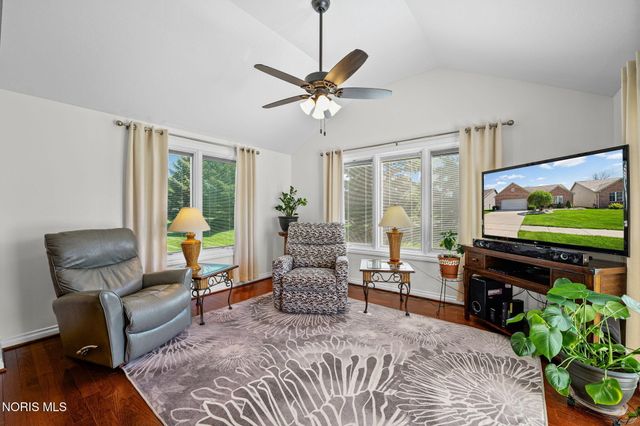 10101 S Shannon Hills Drive, Perrysburg, OH 43551