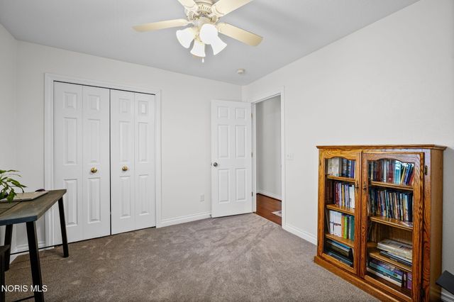 10101 S Shannon Hills Drive, Perrysburg, OH 43551