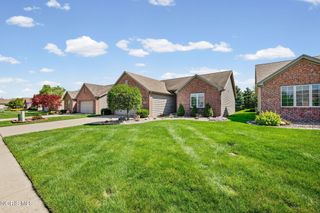 10101 S Shannon Hills Drive, Perrysburg, OH 43551
