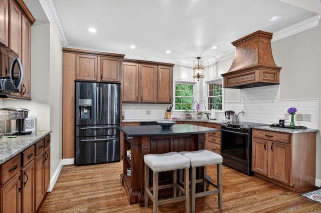 108 Eighteen Grand Pl, Cookeville, TN 38506
