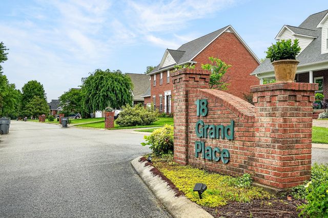 108 Eighteen Grand Pl, Cookeville, TN 38506