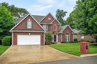 108 Eighteen Grand Pl, Cookeville, TN 38506