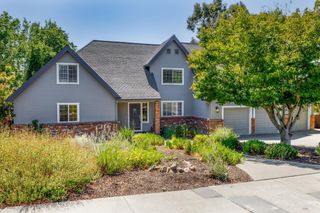 4713 Circle B Pl, Santa Rosa, CA 95405