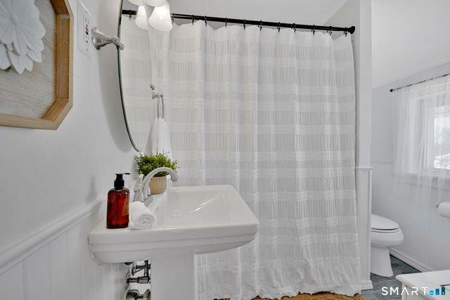 5 Coe Avenue, Portland, CT 06480