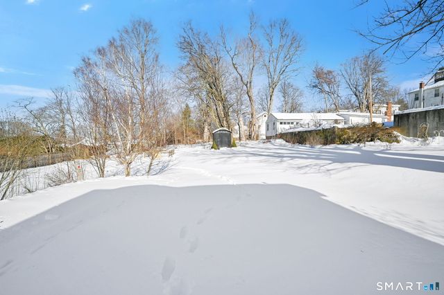 5 Coe Avenue, Portland, CT 06480