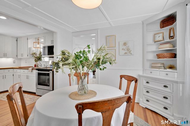 5 Coe Avenue, Portland, CT 06480