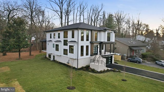 6913 BERKELEY ST, Falls Church, VA 22043
