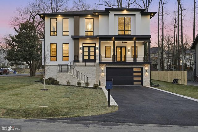 6913 BERKELEY ST, Falls Church, VA 22043