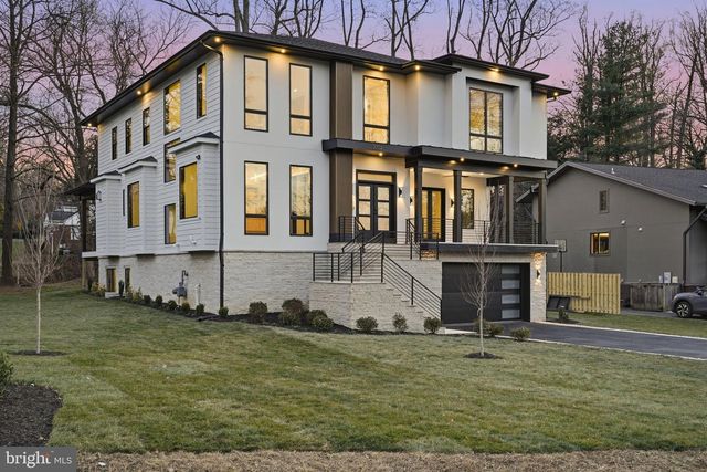 6913 BERKELEY ST, Falls Church, VA 22043