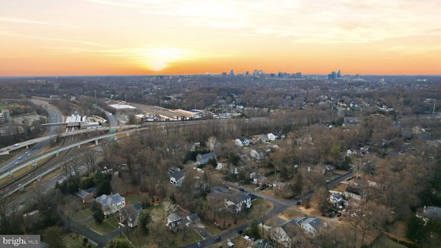 6913 BERKELEY ST, Falls Church, VA 22043