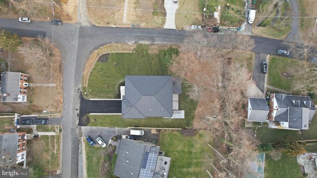 6913 BERKELEY ST, Falls Church, VA 22043