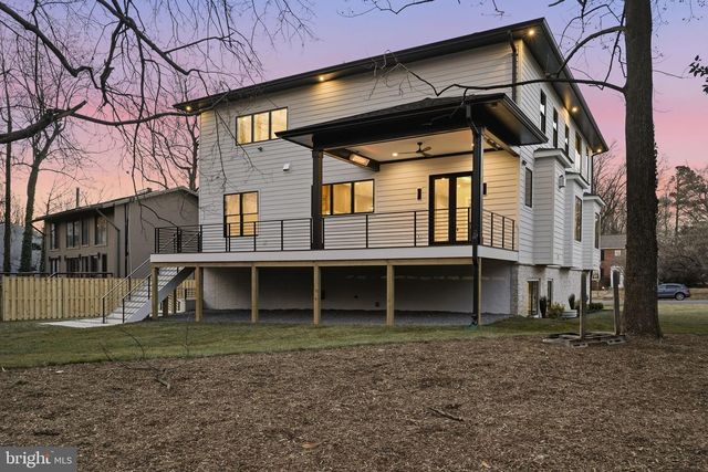 6913 BERKELEY ST, Falls Church, VA 22043