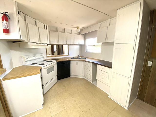 14662 Brooks, Conroe, TX 77302