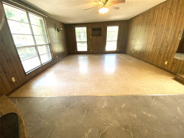 14662 Brooks, Conroe, TX 77302