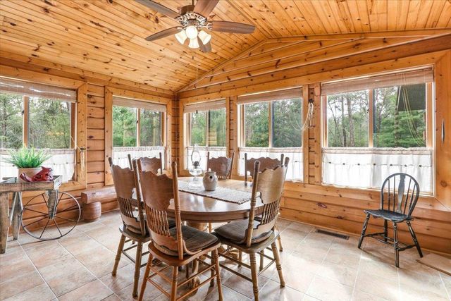 N8273 Oak Hollow Trail, New Lisbon, WI 53950