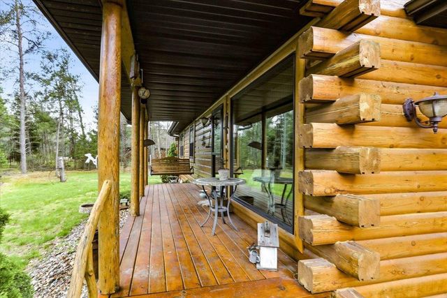 N8273 Oak Hollow Trail, New Lisbon, WI 53950
