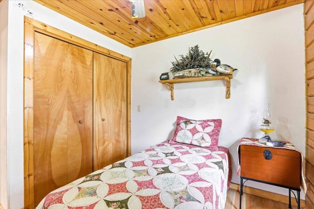 N8273 Oak Hollow Trail, New Lisbon, WI 53950