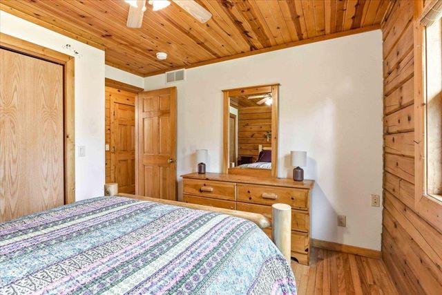 N8273 Oak Hollow Trail, New Lisbon, WI 53950