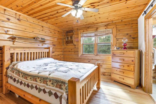 N8273 Oak Hollow Trail, New Lisbon, WI 53950