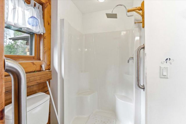 N8273 Oak Hollow Trail, New Lisbon, WI 53950
