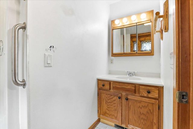 N8273 Oak Hollow Trail, New Lisbon, WI 53950