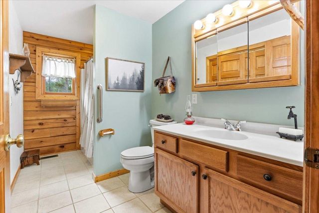 N8273 Oak Hollow Trail, New Lisbon, WI 53950