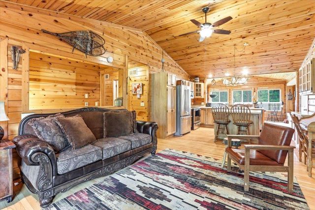 N8273 Oak Hollow Trail, New Lisbon, WI 53950