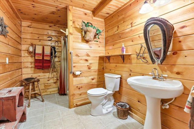 N8273 Oak Hollow Trail, New Lisbon, WI 53950