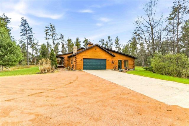 N8273 Oak Hollow Trail, New Lisbon, WI 53950