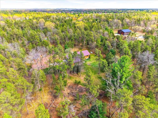 N8273 Oak Hollow Trail, New Lisbon, WI 53950