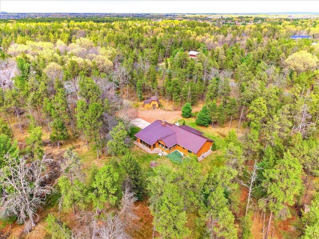 N8273 Oak Hollow Trail, New Lisbon, WI 53950