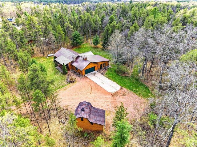 N8273 Oak Hollow Trail, New Lisbon, WI 53950