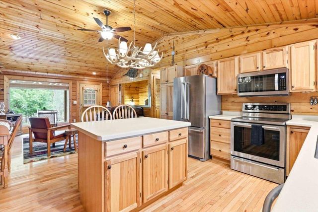 N8273 Oak Hollow Trail, New Lisbon, WI 53950