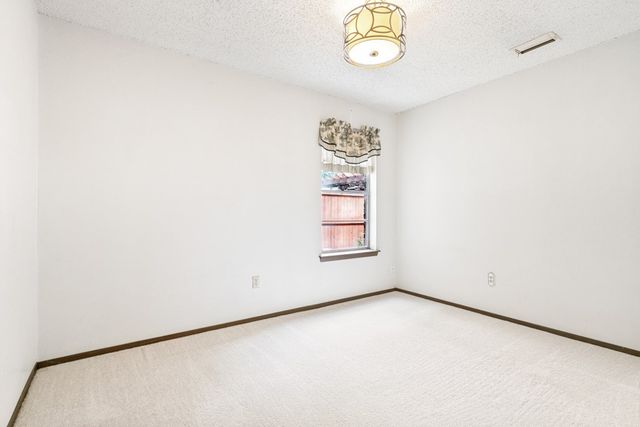 2019 Clubridge Drive, Carrollton, TX 75006