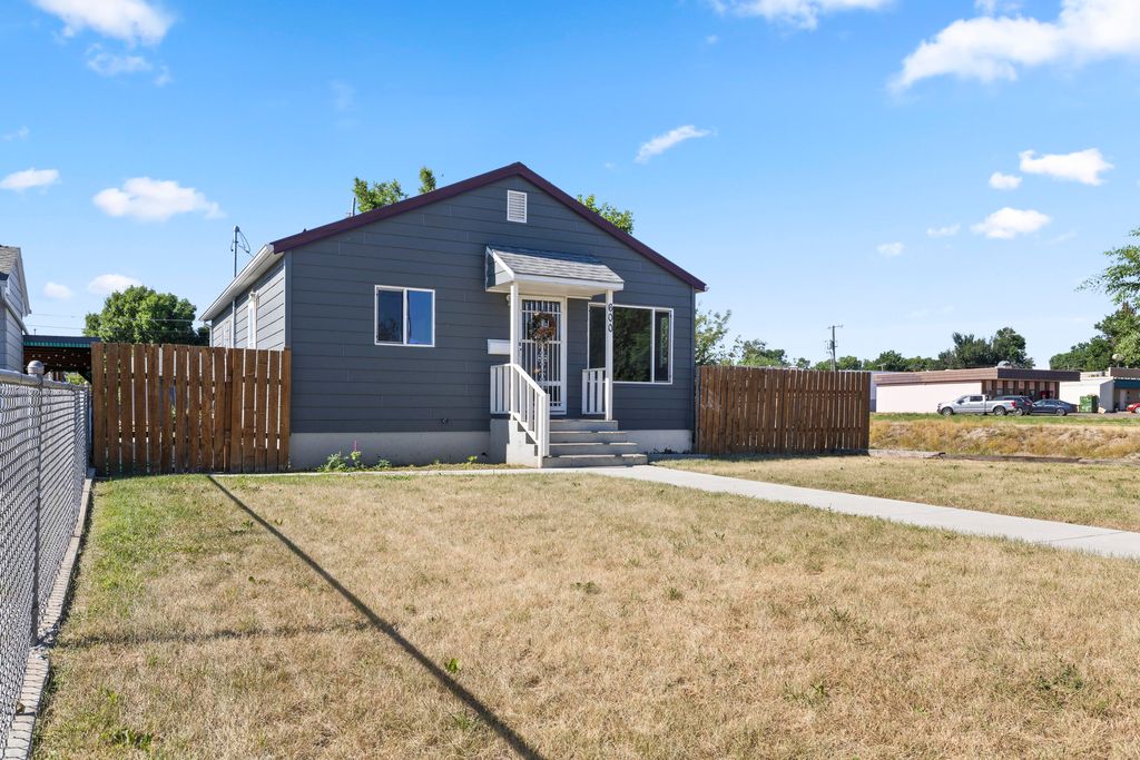 600 16th ST, Havre, MT 59501 photo 2