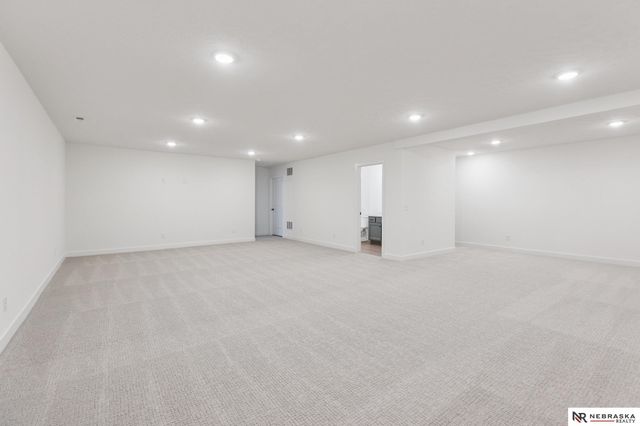 17601 Weber Street, Bennington, NE 68007