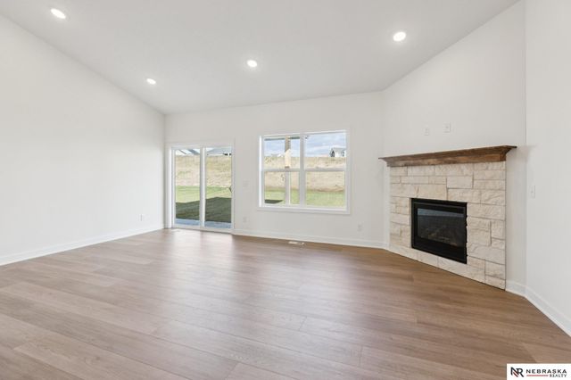 17601 Weber Street, Bennington, NE 68007