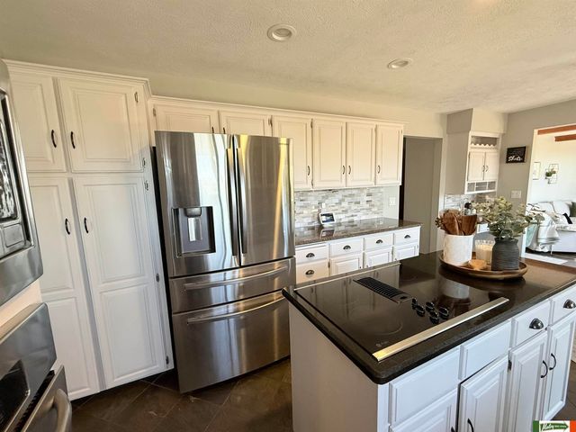 1636 S 152 Street, Omaha, NE 68144