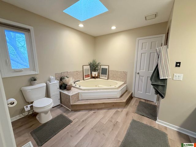 1636 S 152 Street, Omaha, NE 68144