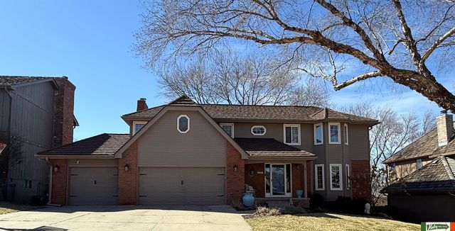 1636 S 152 Street, Omaha, NE 68144