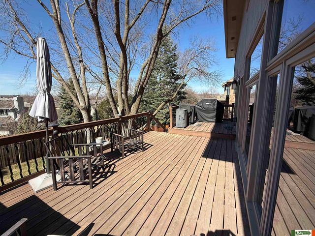 1636 S 152 Street, Omaha, NE 68144