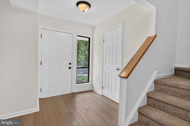 93 DORSET DR, Marlton, NJ 08053