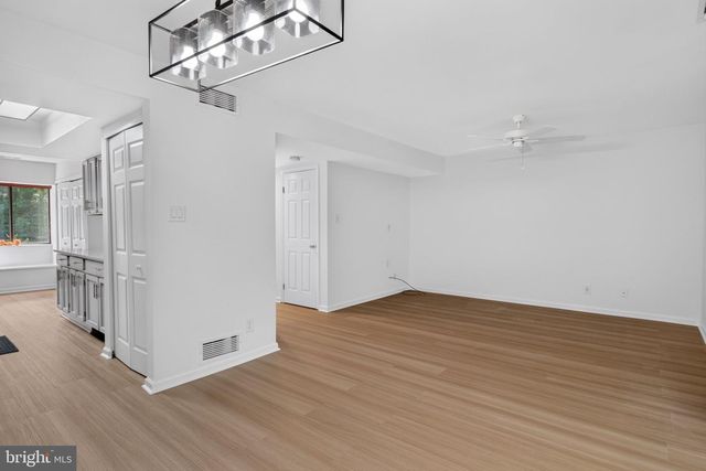 93 DORSET DR, Marlton, NJ 08053