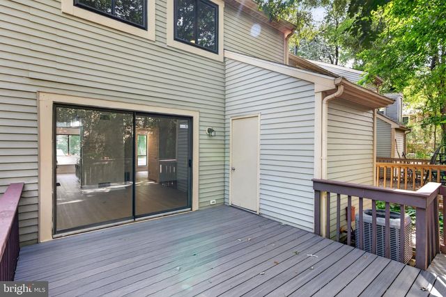 93 DORSET DR, Marlton, NJ 08053
