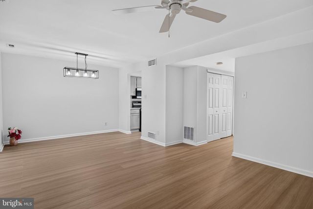 93 DORSET DR, Marlton, NJ 08053