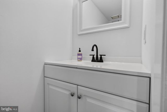93 DORSET DR, Marlton, NJ 08053