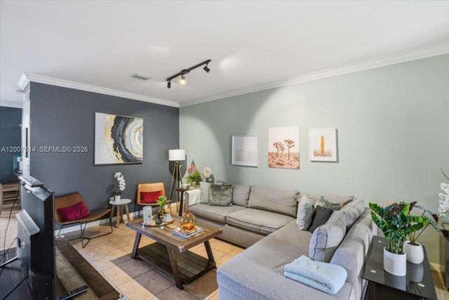 10891 SW 88th Ter 10891, Miami, FL 33176