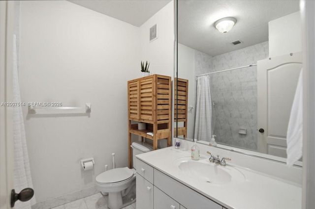 10891 SW 88th Ter 10891, Miami, FL 33176